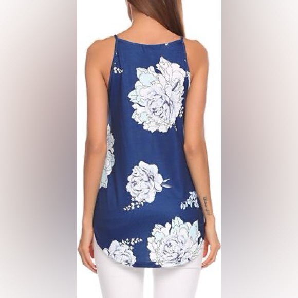 Sherosa || NWT Floral Navy Blue Top (M) - Picture 2 of 9